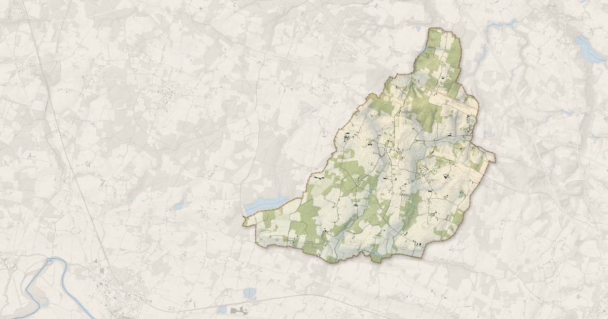 Portrait cartographique de Castandet : relief, eau, forêts, bâti et voies, calculés à partir des données de l'IGN