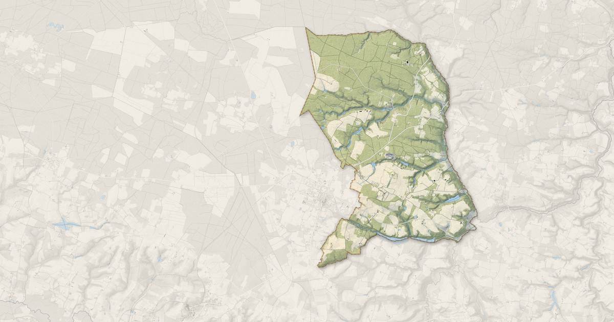 Portrait cartographique de Escalans : relief, eau, forêts, bâti et voies, calculés à partir des données de l'IGN