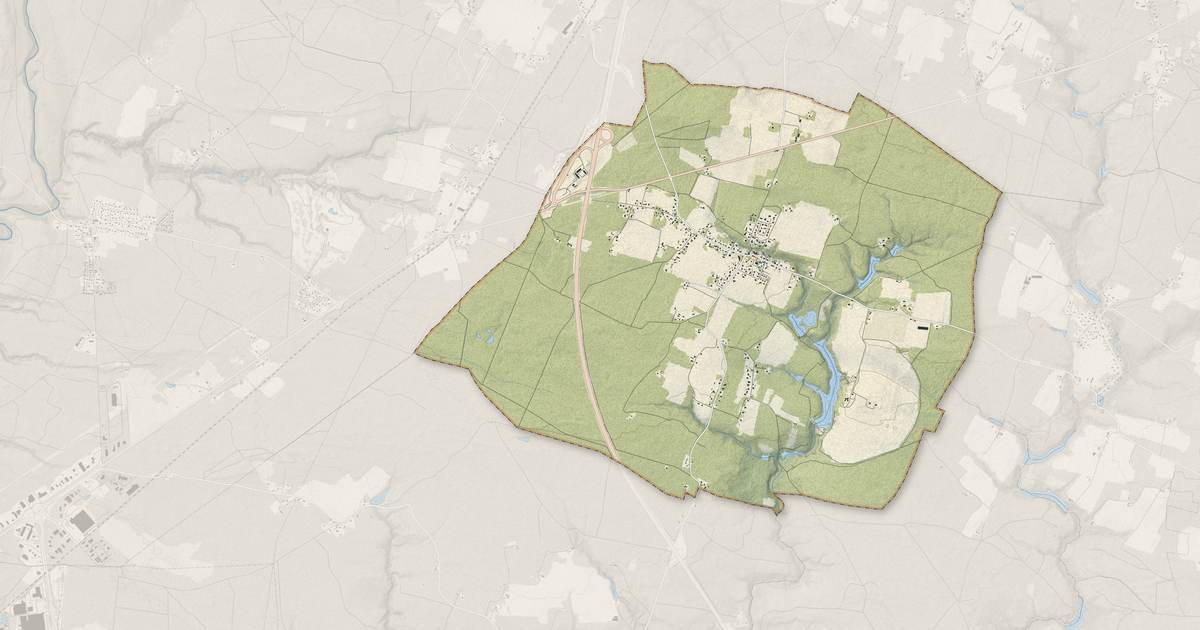 Portrait cartographique de Gaillères : relief, eau, forêts, bâti et voies, calculés à partir des données de l'IGN