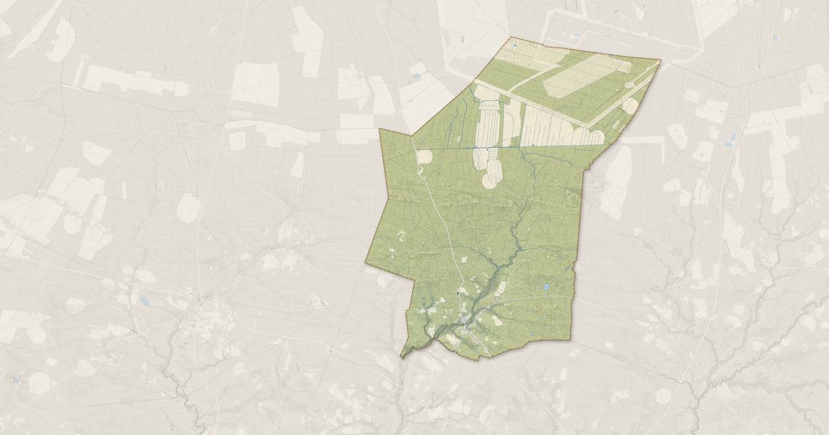 Portrait cartographique de Lencouacq : relief, eau, forêts, bâti et voies, calculés à partir des données de l'IGN