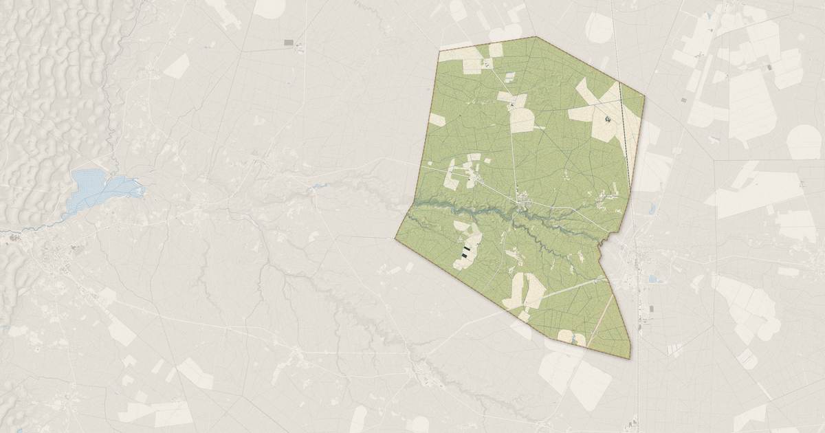 Portrait cartographique de Lüe : relief, eau, forêts, bâti et voies, calculés à partir des données de l'IGN