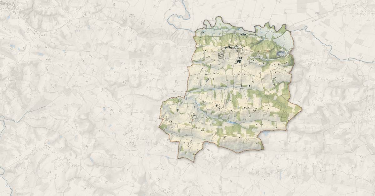 Portrait cartographique de Montaut : relief, eau, forêts, bâti et voies, calculés à partir des données de l'IGN