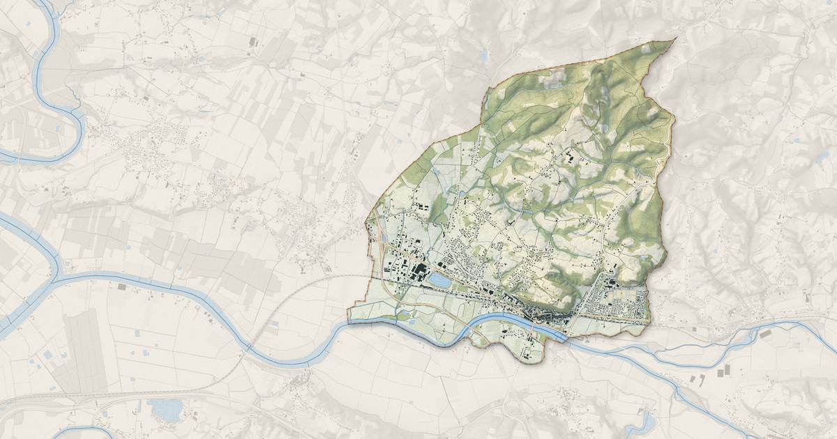 Portrait cartographique de Peyrehorade : relief, eau, forêts, bâti et voies, calculés à partir des données de l'IGN