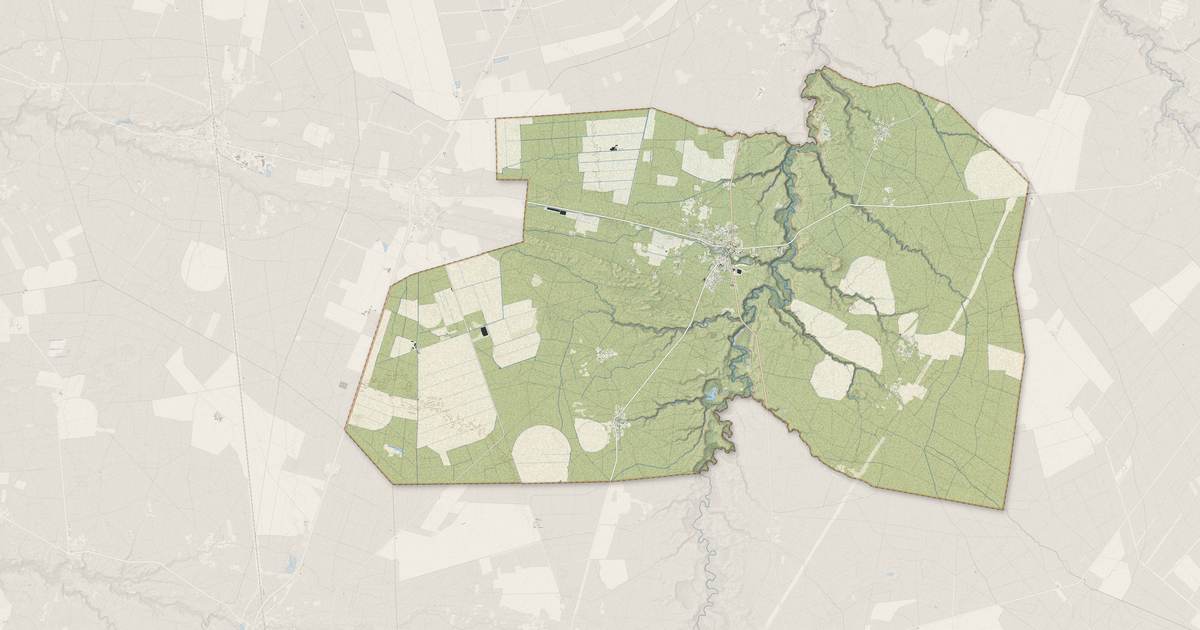 Portrait cartographique de Pissos : relief, eau, forêts, bâti et voies, calculés à partir des données de l'IGN