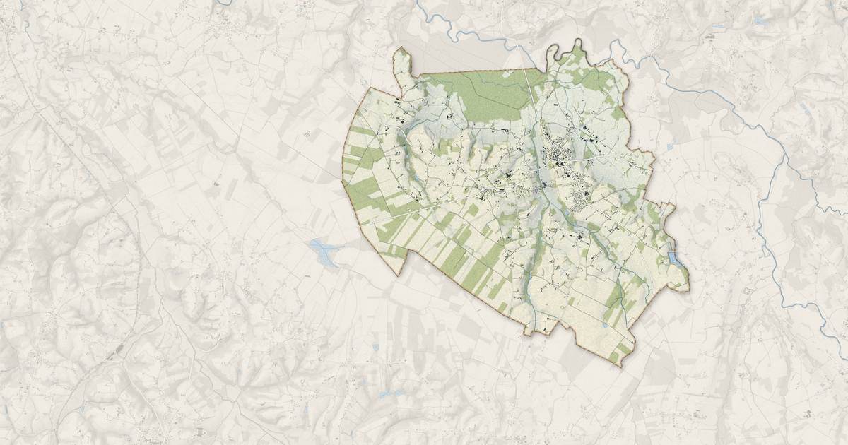 Portrait cartographique de Pomarez : relief, eau, forêts, bâti et voies, calculés à partir des données de l'IGN