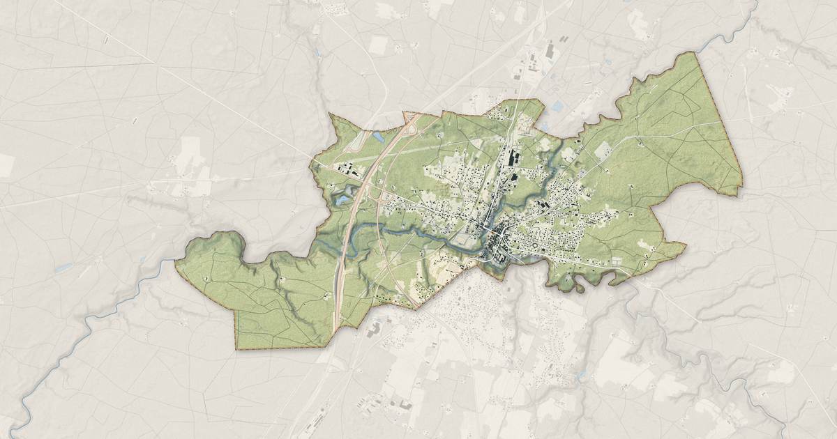 Portrait cartographique de Roquefort : relief, eau, forêts, bâti et voies, calculés à partir des données de l'IGN