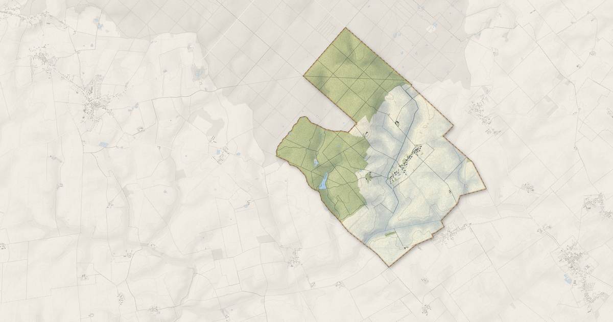 Portrait cartographique de Briou : relief, eau, forêts, bâti et voies, calculés à partir des données de l'IGN