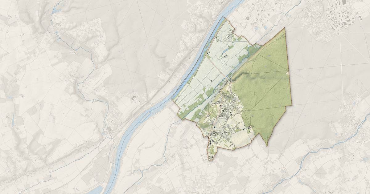 Portrait cartographique de Chailles : relief, eau, forêts, bâti et voies, calculés à partir des données de l'IGN