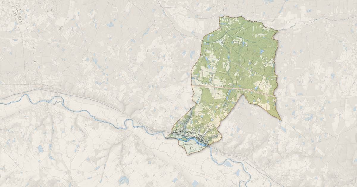 Portrait cartographique de Châtres-sur-Cher : relief, eau, forêts, bâti et voies, calculés à partir des données de l'IGN