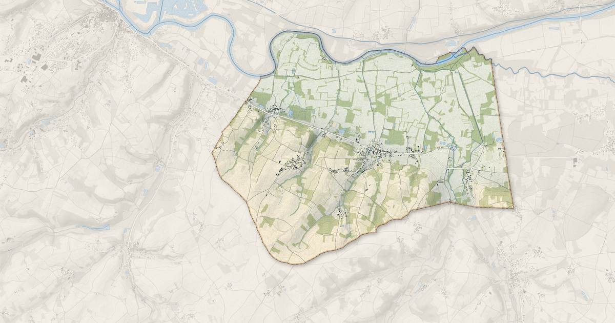 Portrait cartographique de Couffy : relief, eau, forêts, bâti et voies, calculés à partir des données de l'IGN