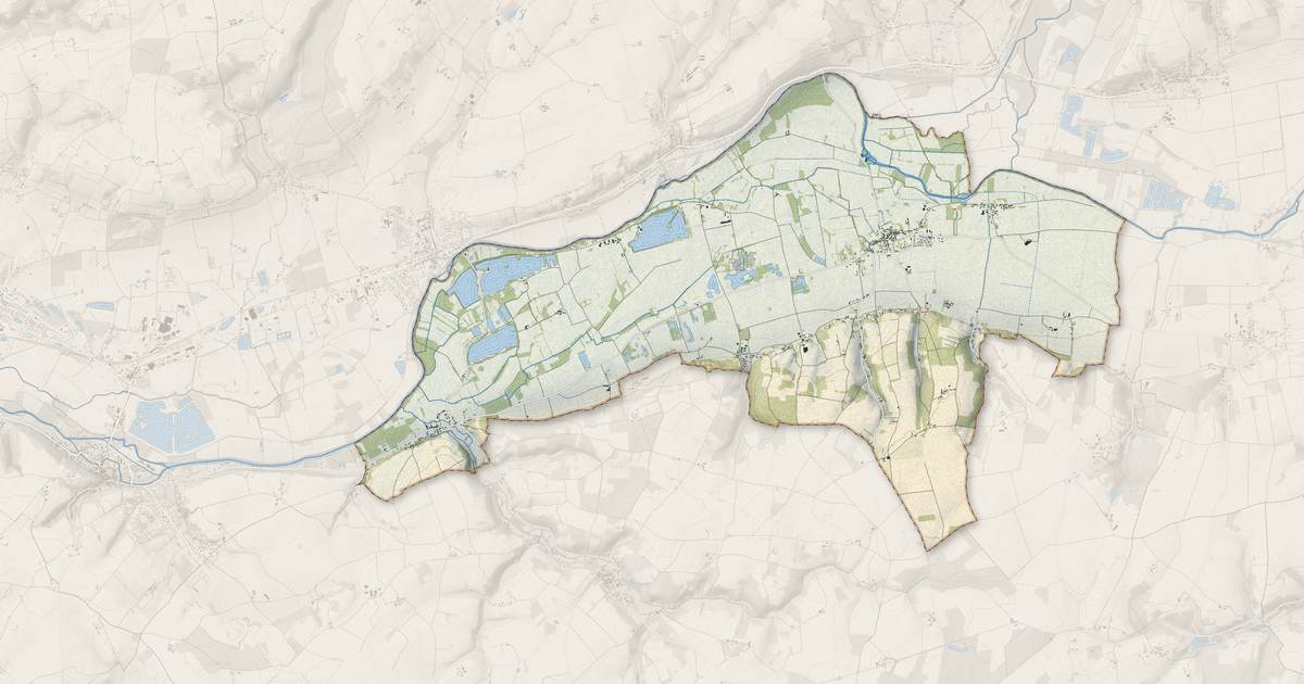 Portrait cartographique de Vallée-de-Ronsard : relief, eau, forêts, bâti et voies, calculés à partir des données de l'IGN
