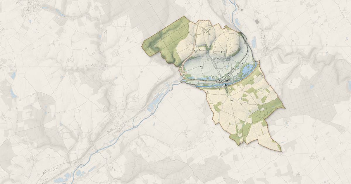 Portrait cartographique de Fréteval : relief, eau, forêts, bâti et voies, calculés à partir des données de l'IGN