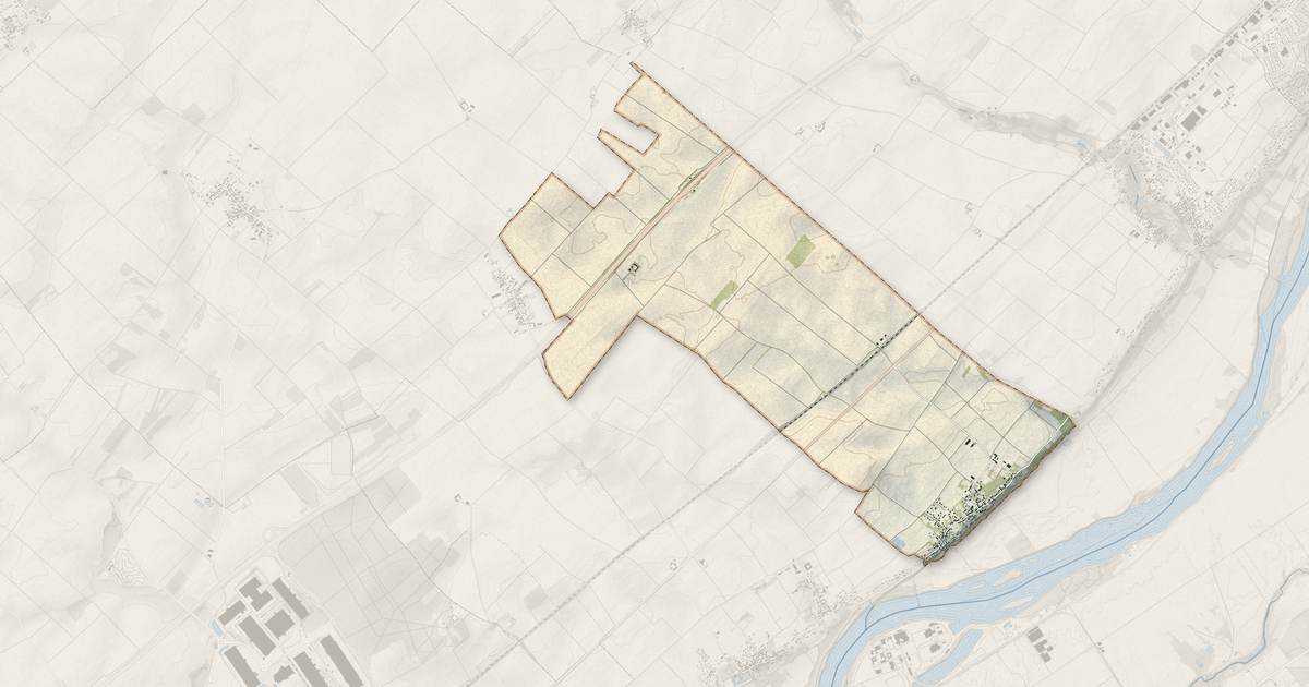 Portrait cartographique de Lestiou : relief, eau, forêts, bâti et voies, calculés à partir des données de l'IGN