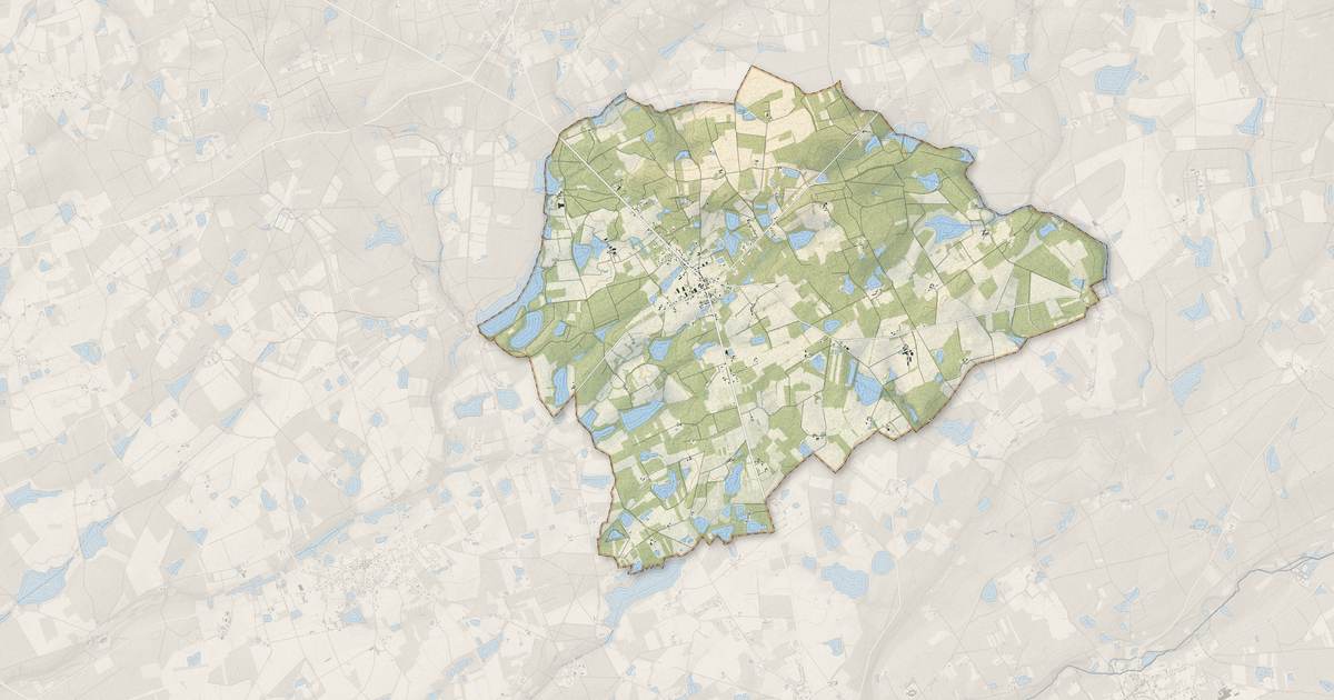 Portrait cartographique de La Marolle-en-Sologne : relief, eau, forêts, bâti et voies, calculés à partir des données de l'IGN