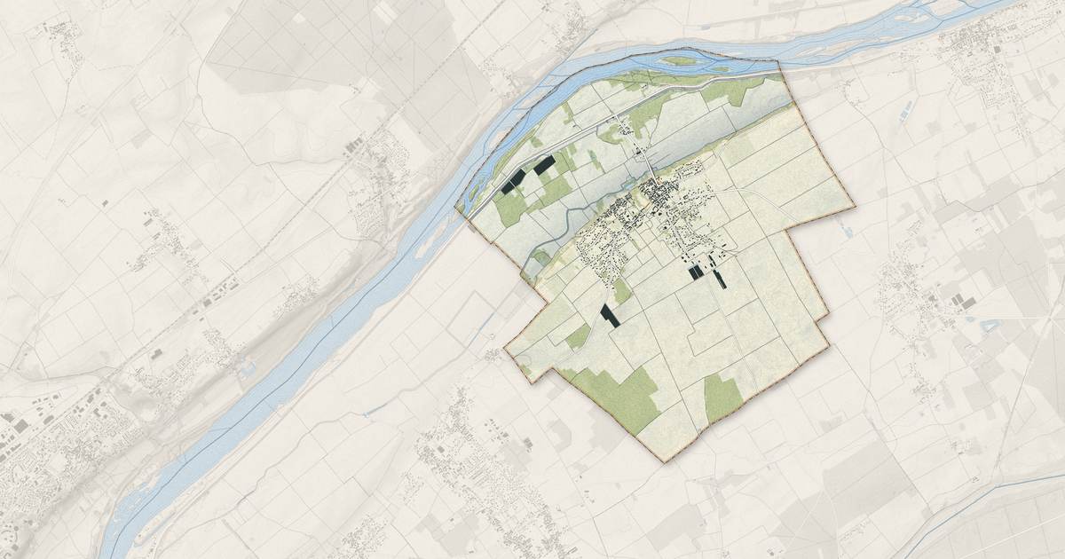 Portrait cartographique de Montlivault : relief, eau, forêts, bâti et voies, calculés à partir des données de l'IGN