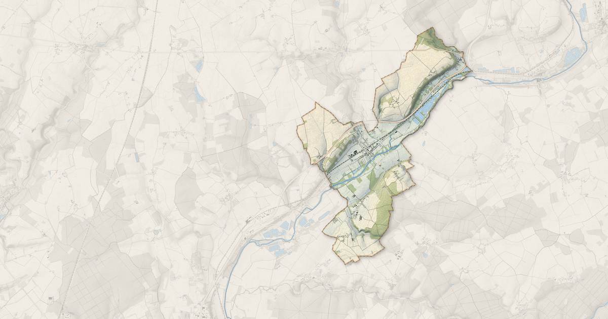 Portrait cartographique de Pezou : relief, eau, forêts, bâti et voies, calculés à partir des données de l'IGN