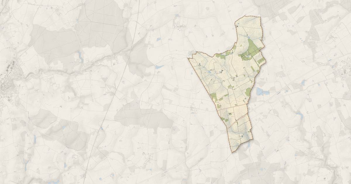 Portrait cartographique de Saint-Étienne-des-Guérets : relief, eau, forêts, bâti et voies, calculés à partir des données de l'IGN