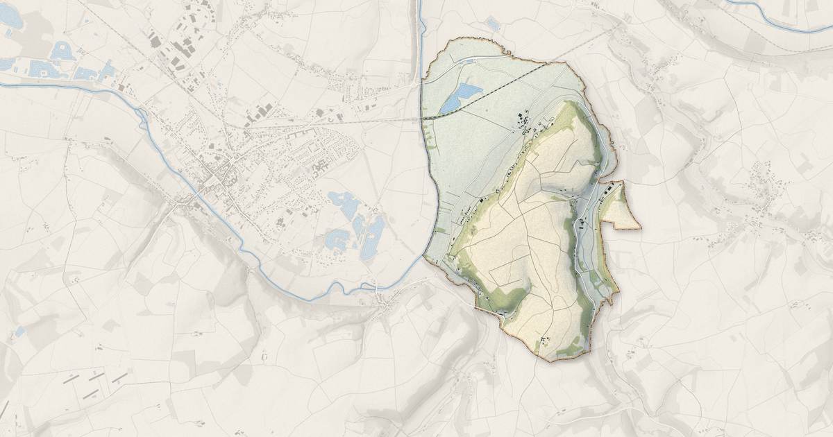 Portrait cartographique de Villavard : relief, eau, forêts, bâti et voies, calculés à partir des données de l'IGN