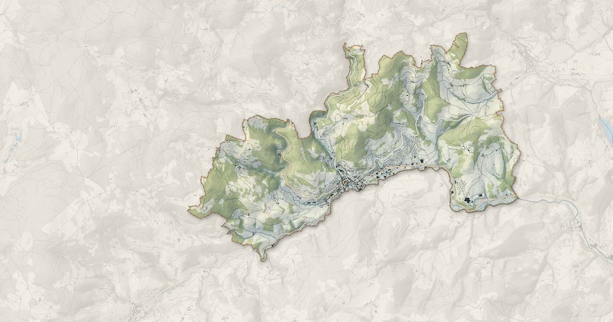 Portrait cartographique de Bourg-Argental : relief, eau, forêts, bâti et voies, calculés à partir des données de l'IGN