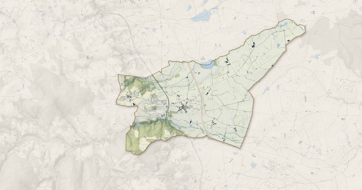 Portrait cartographique de Changy : relief, eau, forêts, bâti et voies, calculés à partir des données de l'IGN