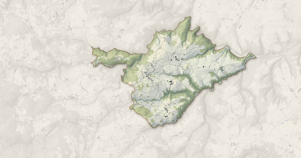 Portrait cartographique de Chenereilles : relief, eau, forêts, bâti et voies, calculés à partir des données de l'IGN