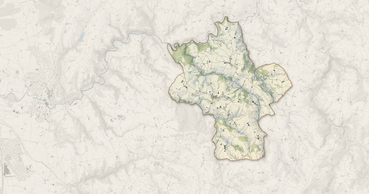 Portrait cartographique de Chevrières : relief, eau, forêts, bâti et voies, calculés à partir des données de l'IGN