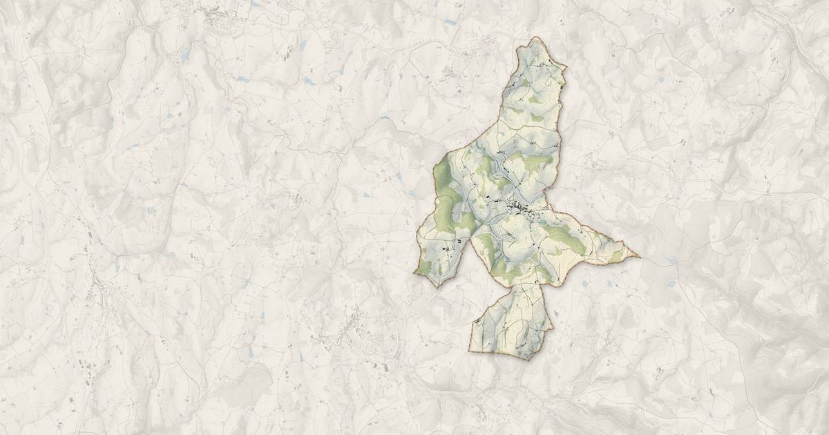 Portrait cartographique de Chirassimont : relief, eau, forêts, bâti et voies, calculés à partir des données de l'IGN