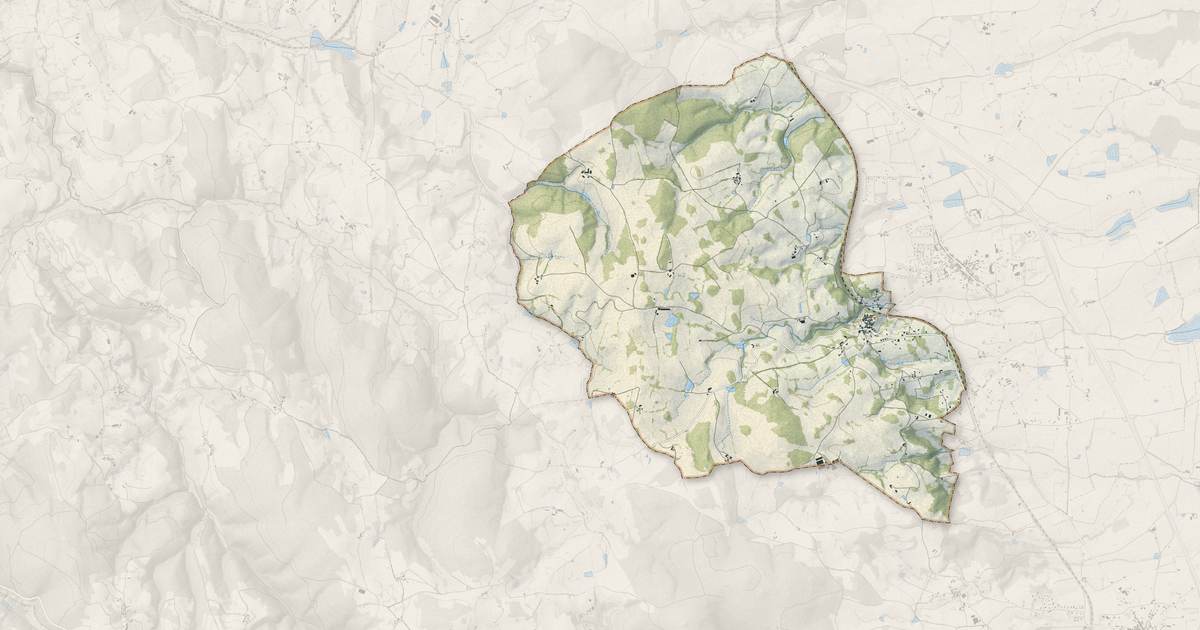 Portrait cartographique de Le Crozet : relief, eau, forêts, bâti et voies, calculés à partir des données de l'IGN