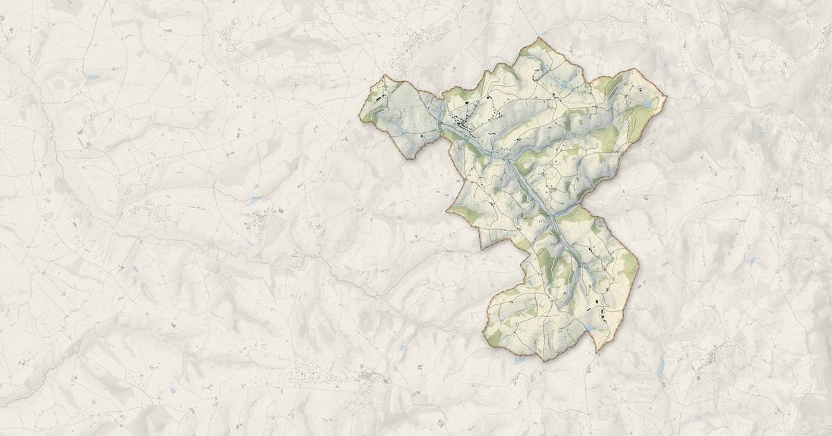 Portrait cartographique de Jarnosse : relief, eau, forêts, bâti et voies, calculés à partir des données de l'IGN