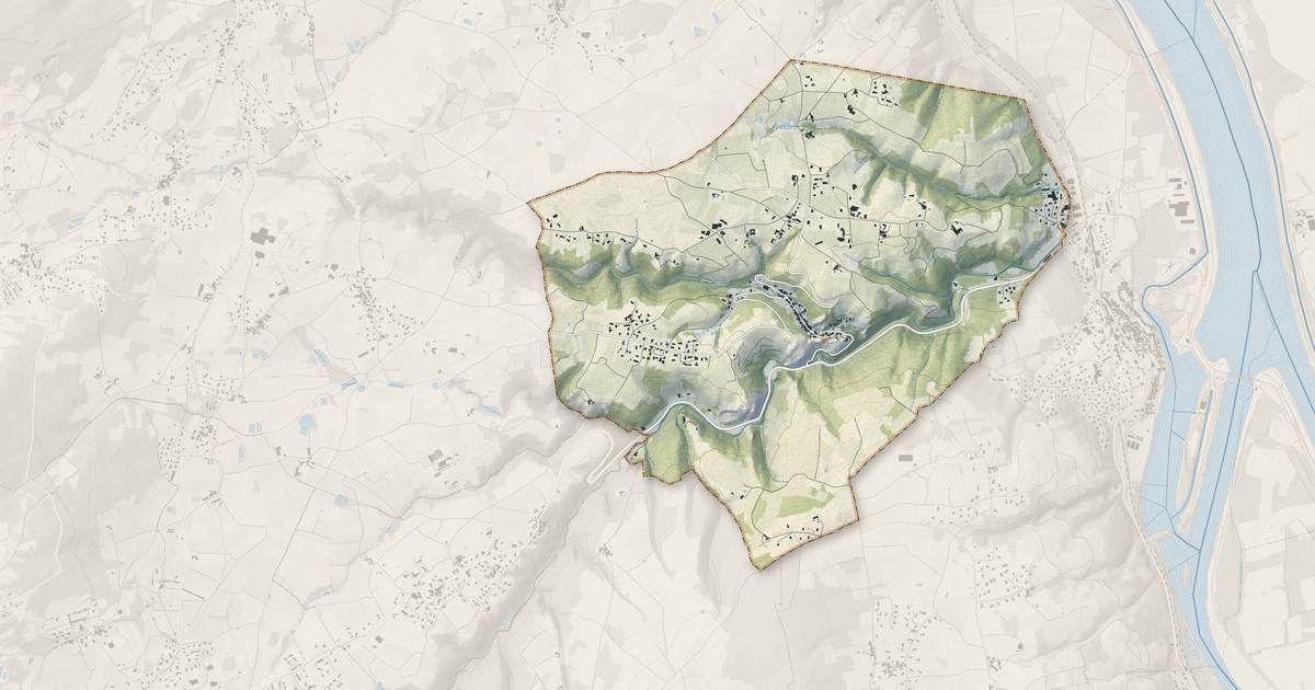 Portrait cartographique de Malleval : relief, eau, forêts, bâti et voies, calculés à partir des données de l'IGN