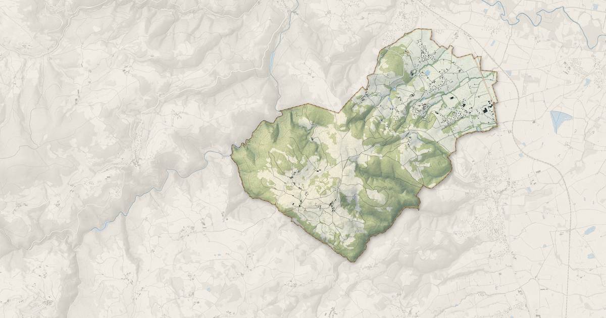 Portrait cartographique de Marcoux : relief, eau, forêts, bâti et voies, calculés à partir des données de l'IGN