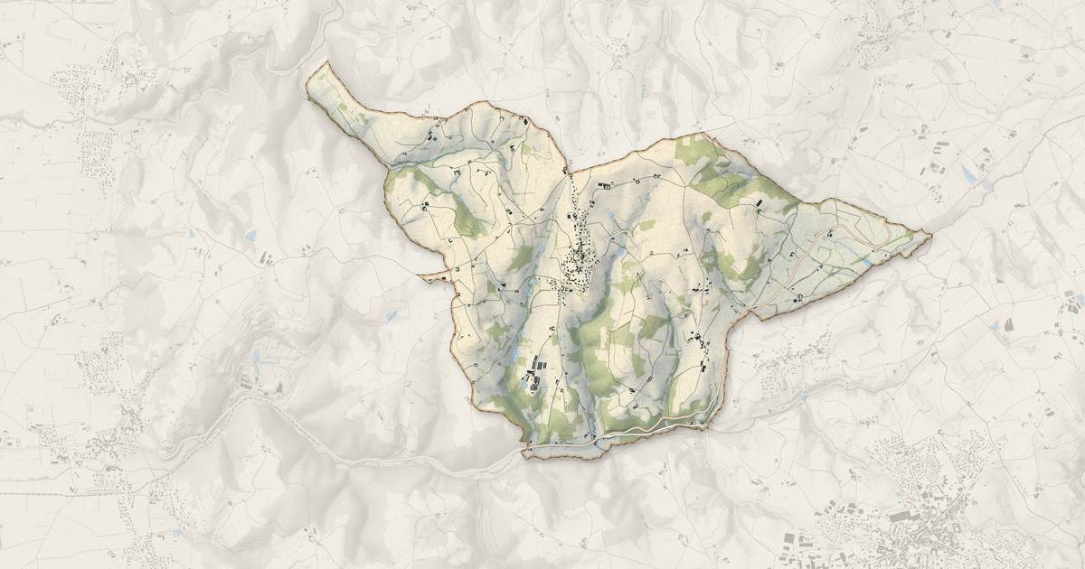 Portrait cartographique de Maringes : relief, eau, forêts, bâti et voies, calculés à partir des données de l'IGN