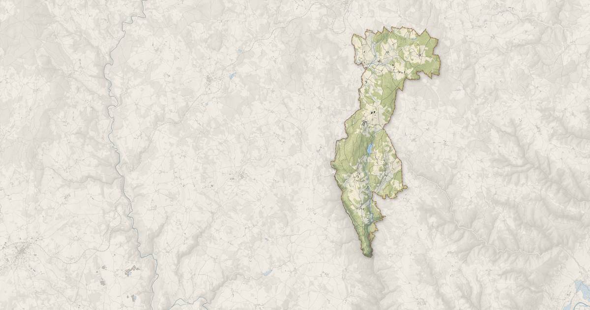 Portrait cartographique de Merle-Leignec : relief, eau, forêts, bâti et voies, calculés à partir des données de l'IGN
