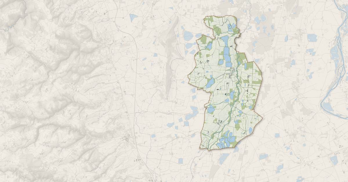 Portrait cartographique de Mornand-en-Forez : relief, eau, forêts, bâti et voies, calculés à partir des données de l'IGN