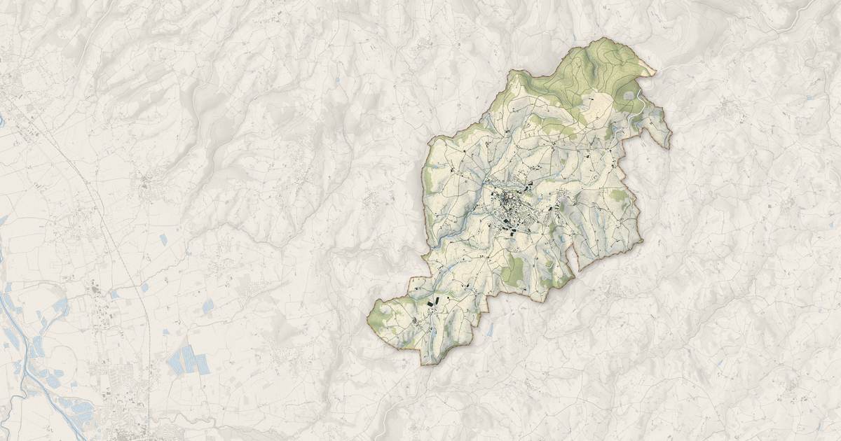 Portrait cartographique de Panissières : relief, eau, forêts, bâti et voies, calculés à partir des données de l'IGN