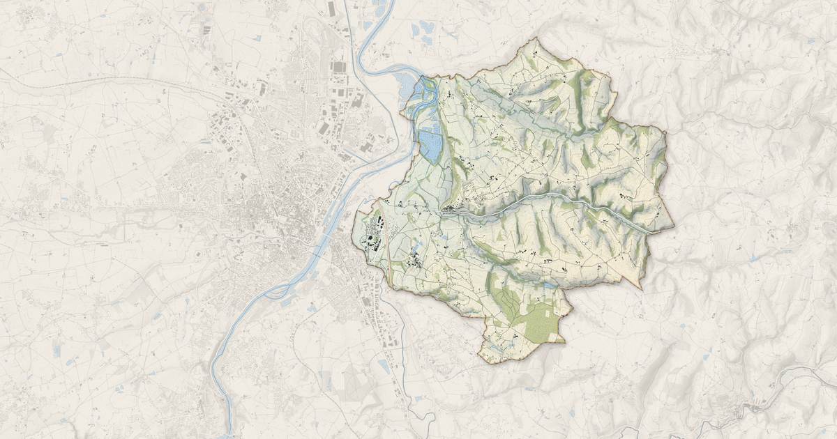Portrait cartographique de Perreux : relief, eau, forêts, bâti et voies, calculés à partir des données de l'IGN