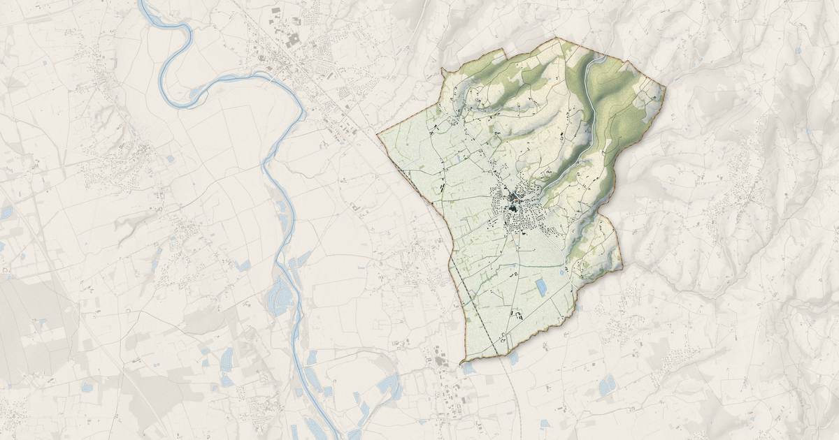 Portrait cartographique de Pouilly-lès-Feurs : relief, eau, forêts, bâti et voies, calculés à partir des données de l'IGN