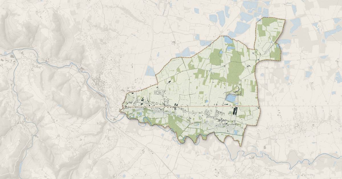 Portrait cartographique de Sainte-Agathe-la-Bouteresse : relief, eau, forêts, bâti et voies, calculés à partir des données de l'IGN