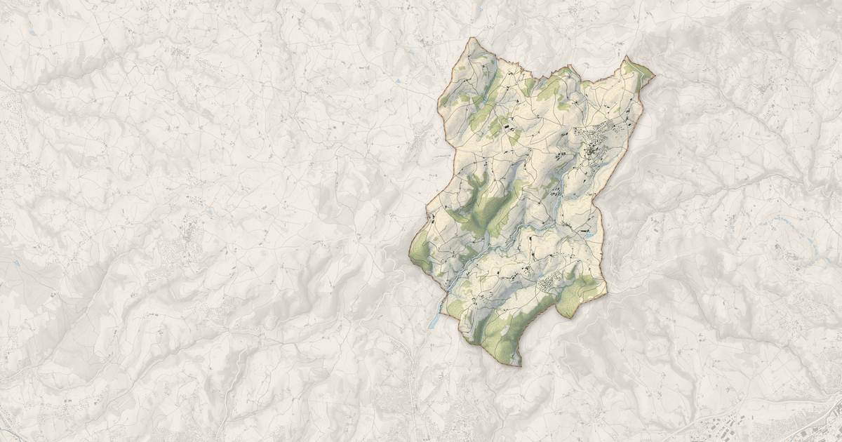 Portrait cartographique de Saint-Christo-en-Jarez : relief, eau, forêts, bâti et voies, calculés à partir des données de l'IGN