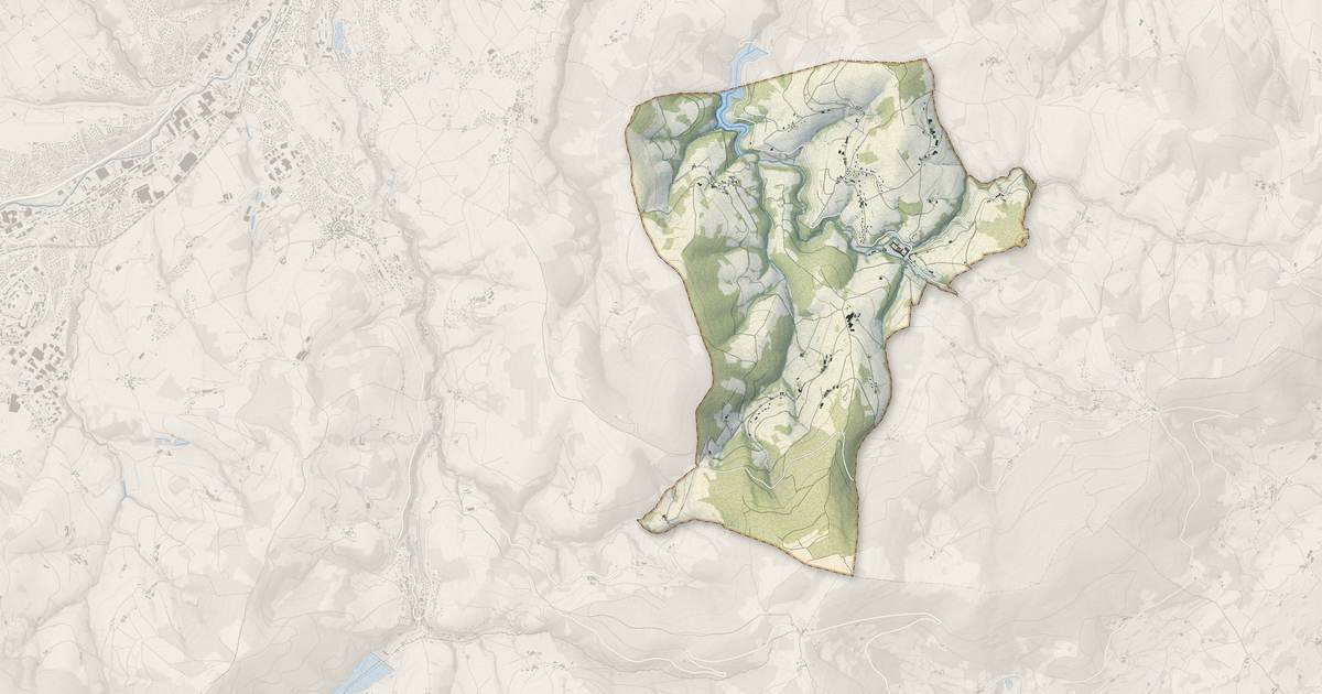 Portrait cartographique de Sainte-Croix-en-Jarez : relief, eau, forêts, bâti et voies, calculés à partir des données de l'IGN