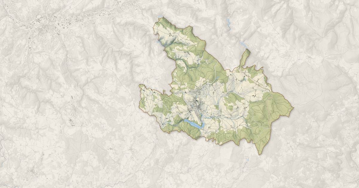 Portrait cartographique de Saint-Genest-Malifaux : relief, eau, forêts, bâti et voies, calculés à partir des données de l'IGN