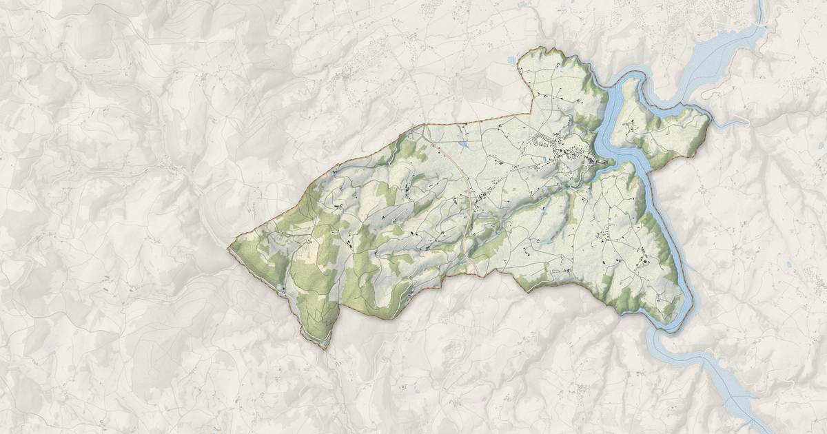 Portrait cartographique de Saint-Jean-Saint-Maurice-sur-Loire : relief, eau, forêts, bâti et voies, calculés à partir des données de l'IGN