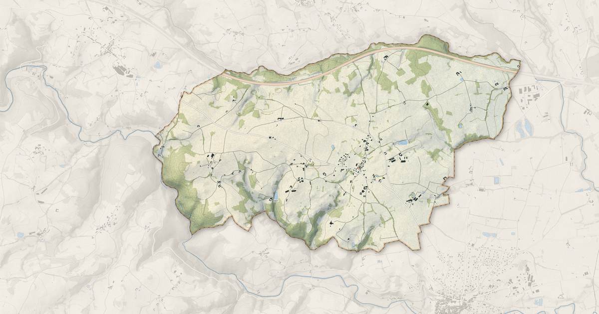 Portrait cartographique de Saint-Julien-d'Oddes : relief, eau, forêts, bâti et voies, calculés à partir des données de l'IGN