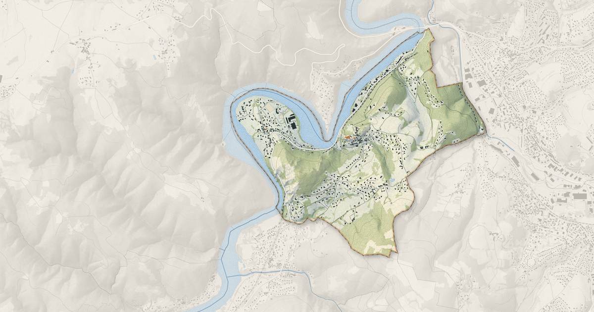 Portrait cartographique de Saint-Paul-en-Cornillon : relief, eau, forêts, bâti et voies, calculés à partir des données de l'IGN
