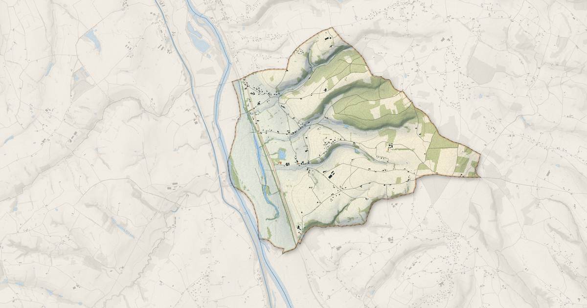 Portrait cartographique de Saint-Pierre-la-Noaille : relief, eau, forêts, bâti et voies, calculés à partir des données de l'IGN