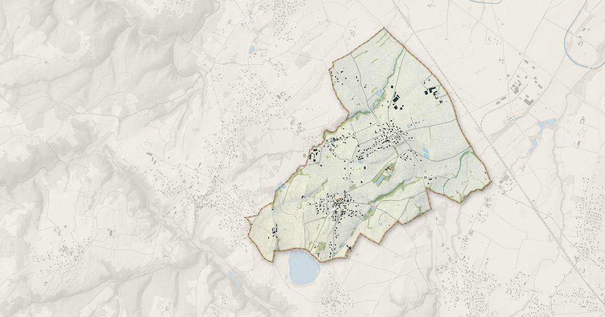 Portrait cartographique de Saint-Thomas-la-Garde : relief, eau, forêts, bâti et voies, calculés à partir des données de l'IGN