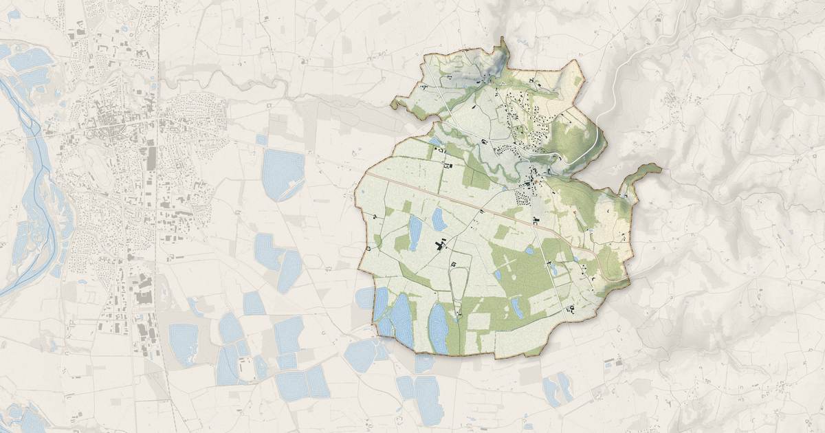Portrait cartographique de Salt-en-Donzy : relief, eau, forêts, bâti et voies, calculés à partir des données de l'IGN