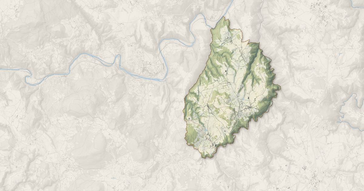 Portrait cartographique de Beaux : relief, eau, forêts, bâti et voies, calculés à partir des données de l'IGN