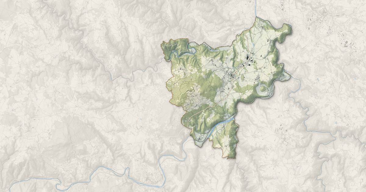 Portrait cartographique de Beauzac : relief, eau, forêts, bâti et voies, calculés à partir des données de l'IGN