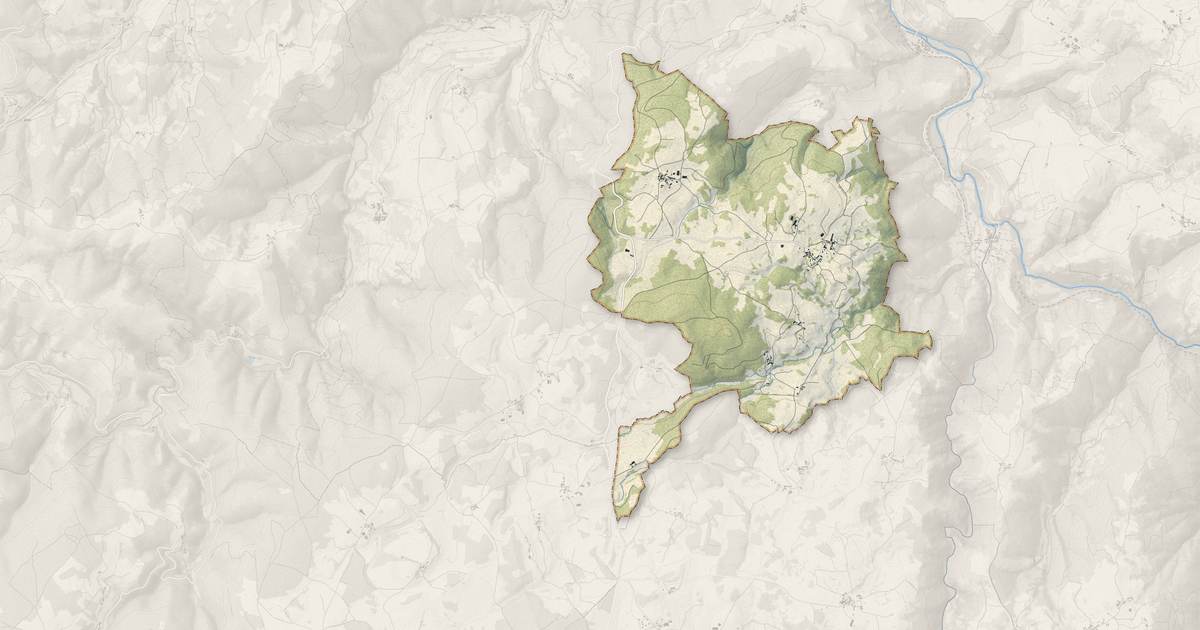 Portrait cartographique de Charraix : relief, eau, forêts, bâti et voies, calculés à partir des données de l'IGN